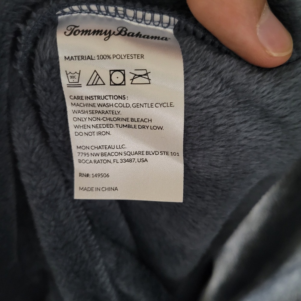 Tommy Bahama Mens Plush Fleece Robe Blue Plaid Trim Marlin Logo L/XL NWOT - Picture 5 of 8